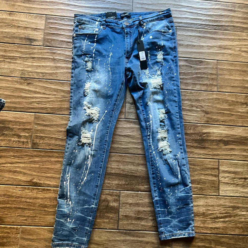Distressed ripped jeans